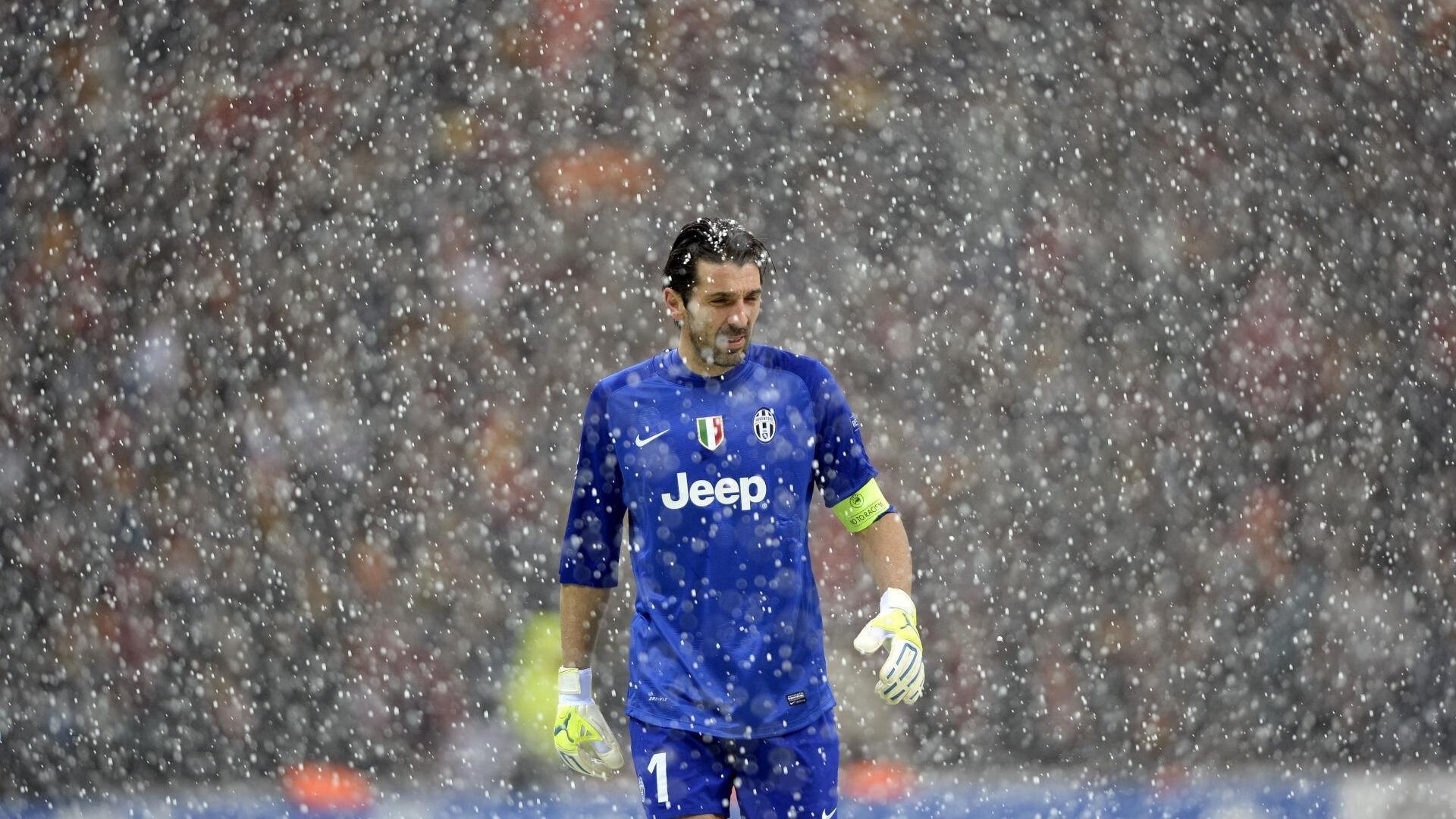 克罗地亚骑手奥利维亚·马尔顿·米哈尔迪内茨在2024年国际马术联合会世界障碍赛中以“Golden Loui H”马匹获得第六名，展现出色表现。